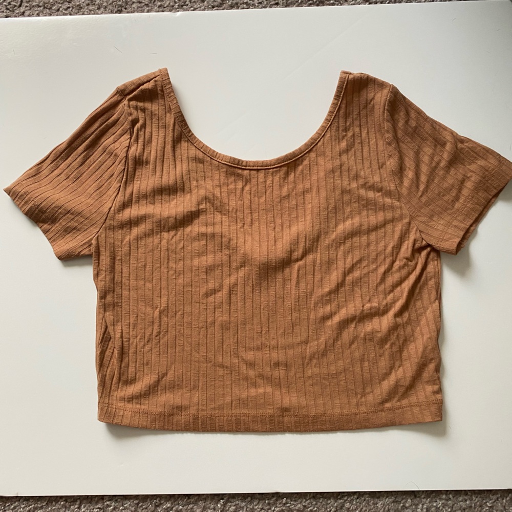 Beige/brown crop top